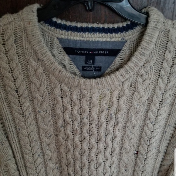 Oversized Cable Knit Tommy Hilfiger Sweater - Picture 2 of 5